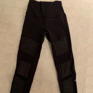 ALO YOGA BLACK MOTO LEGGING